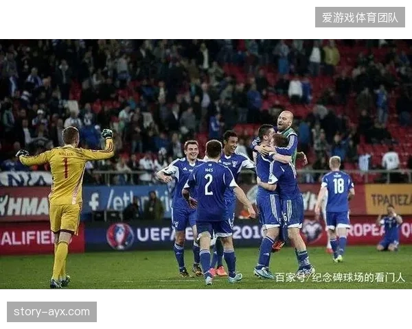 库拉索攻击线迎来良机,需高效把握面对阿鲁巴防线的得分可能。 库拉索攻击线迎来良机,需高效把握面对阿鲁巴防线的得分可能。